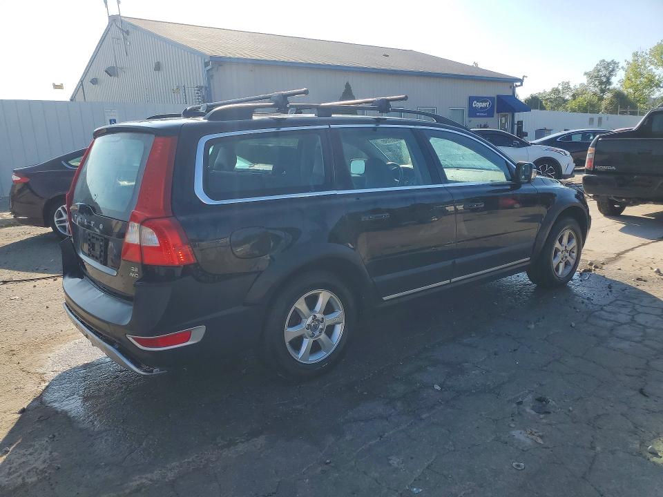Photo 3 from auction – 2010 VOLVO XC70 with VIN YV4982BZ4A1090415