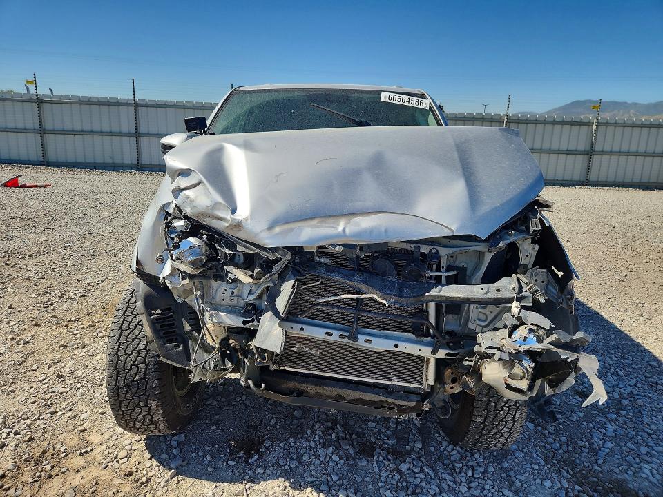 Photo 5 from auction – 2018 TOYOTA 4RUNNER with VIN JTEBU5JR9J5493104