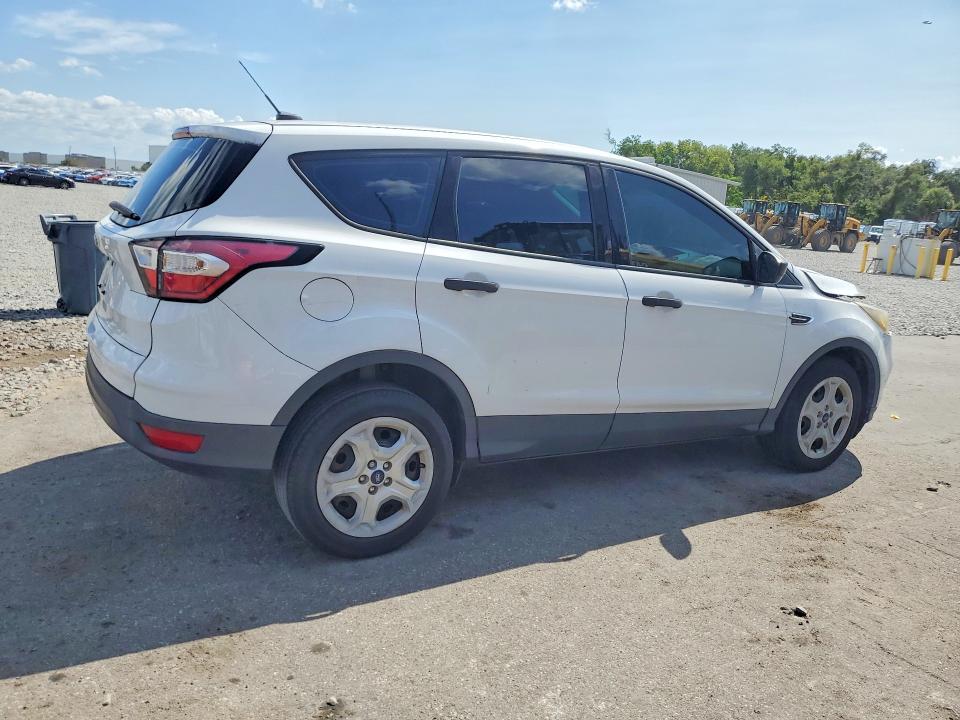Photo 3 from auction – 2018 FORD ESCAPE with VIN 1FMCU0F76JUA39705