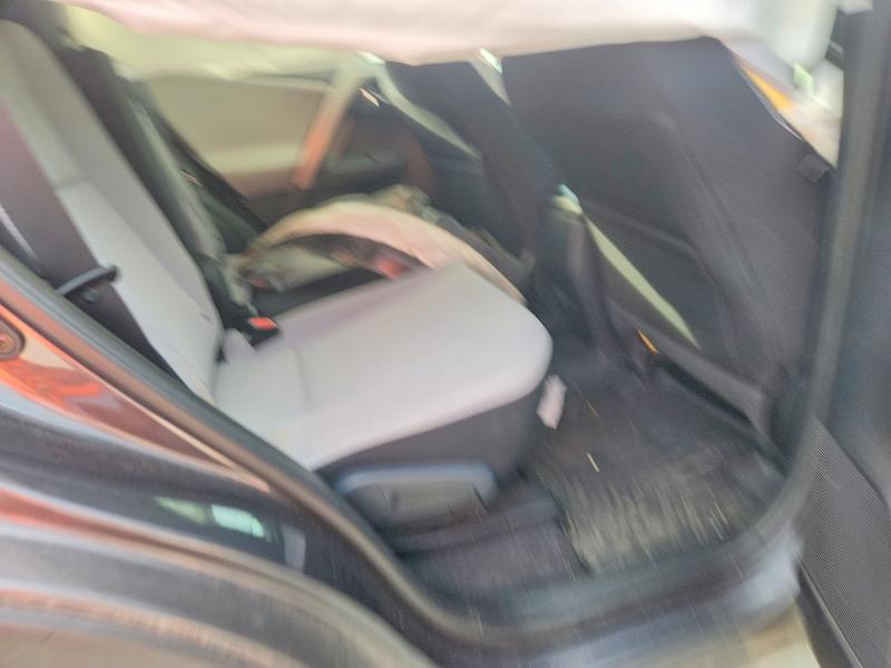 Photo 11 from auction – 2017 TOYOTA RAV4 with VIN 2T3WFREVXHW398858