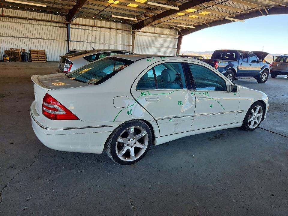 Photo 3 from auction – 2007 MERCEDES-BENZ C with VIN WDBRF52H67F905208