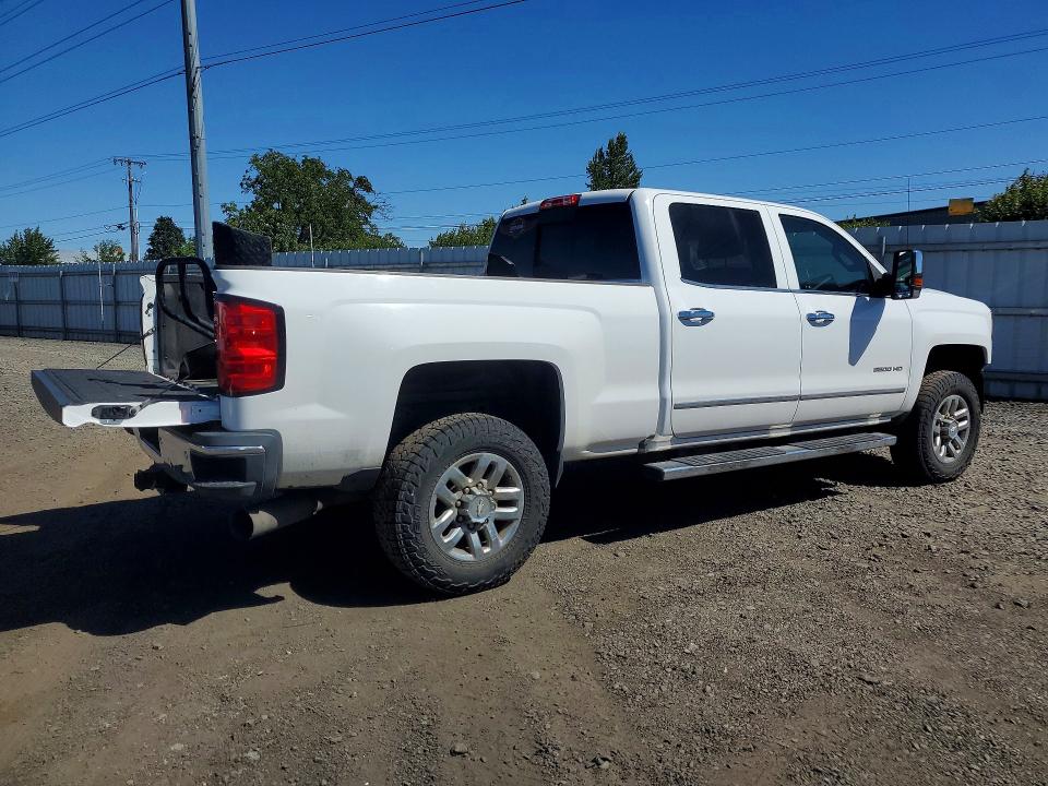 Photo 3 from auction – 2016 CHEVROLET SILVERADO with VIN 1GC4K0E88GF109114