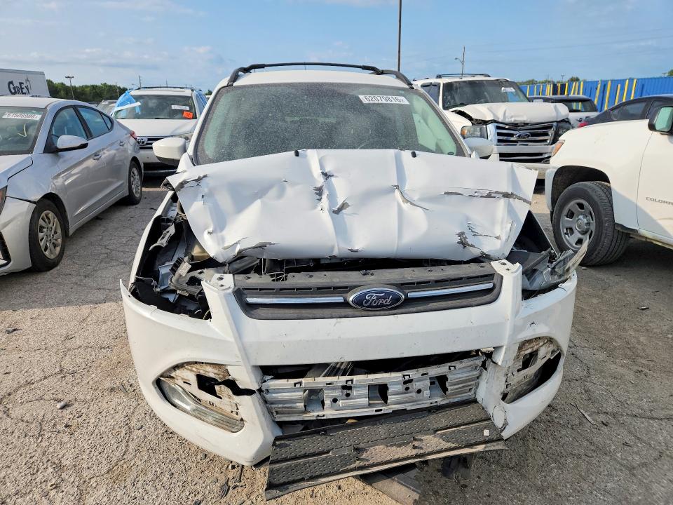 Photo 5 from auction – 2016 FORD ESCAPE with VIN 1FMCU0GX1GUB13457