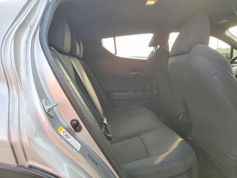Photo 11 from auction – 2018 TOYOTA C-HR with VIN NMTKHMBX9JR056647