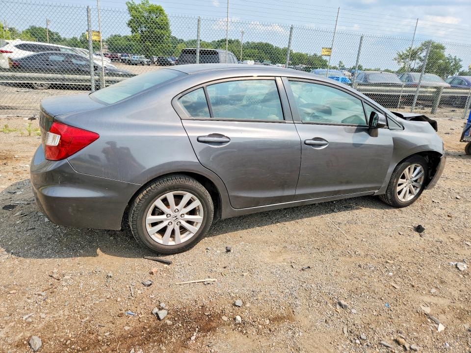 Снимка 3 от търг – 2012 HONDA CIVIC с VIN 19XFB2F84CE100157