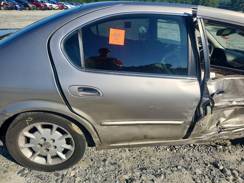 Photo 10 from auction – 2001 NISSAN MAXIMA with VIN JN1CA31D61T830384