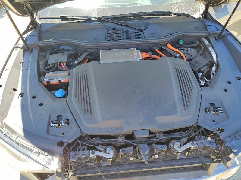 Zdjęcie 12 z aukcji – 2024 AUDI Q8 E-TRON z VIN WA16AAGE9RB039647