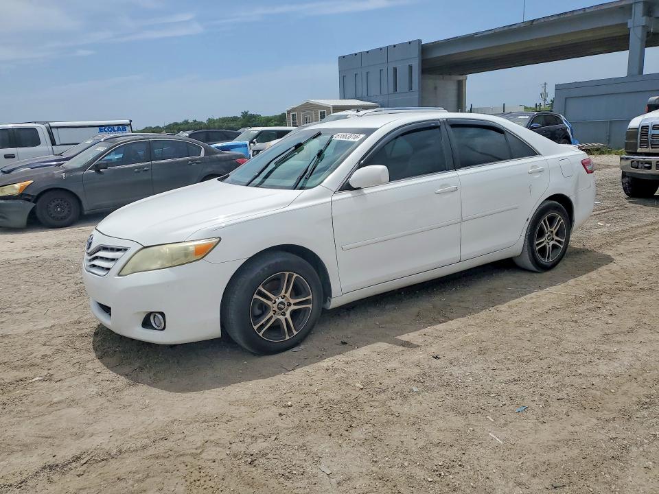 TOYOTA CAMRY 2011 с VIN 4T1BF3EK7BU726416 - Снимка от търг