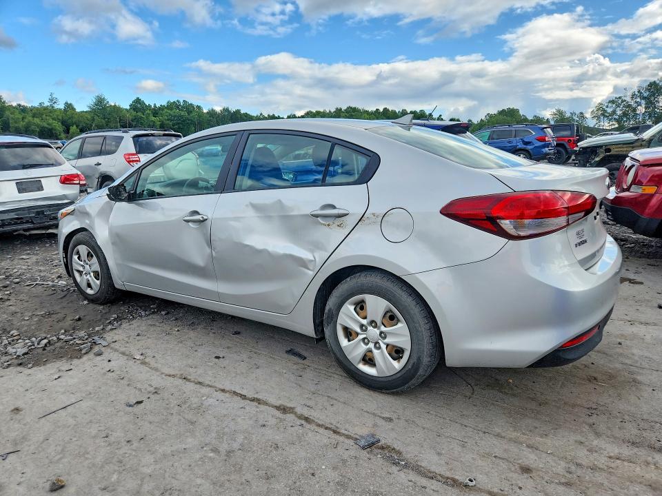 Photo 2 from auction – 2017 KIA FORTE with VIN 3KPFK4A77HE025889