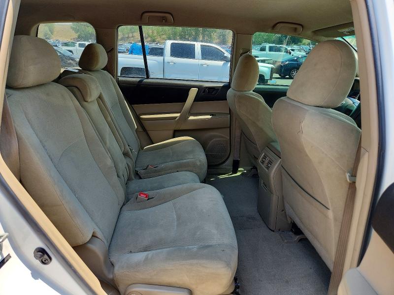 Photo 11 from auction – 2010 TOYOTA HIGHLANDER with VIN 5TDZK3EH6AS009074