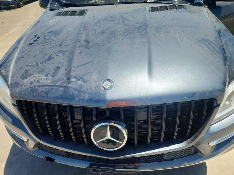 Photo 12 from auction – 2015 MERCEDES-BENZ GL with VIN 4JGDF6EE2FA479298