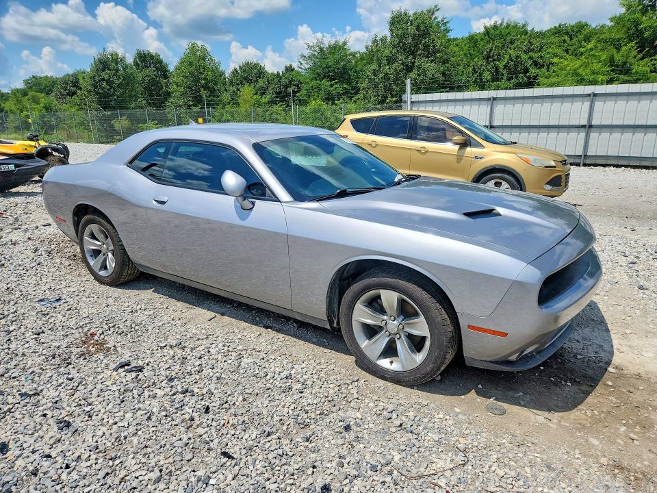 Photo 4 from auction – 2016 DODGE CHALLENGER with VIN 2C3CDZAG3GH245550