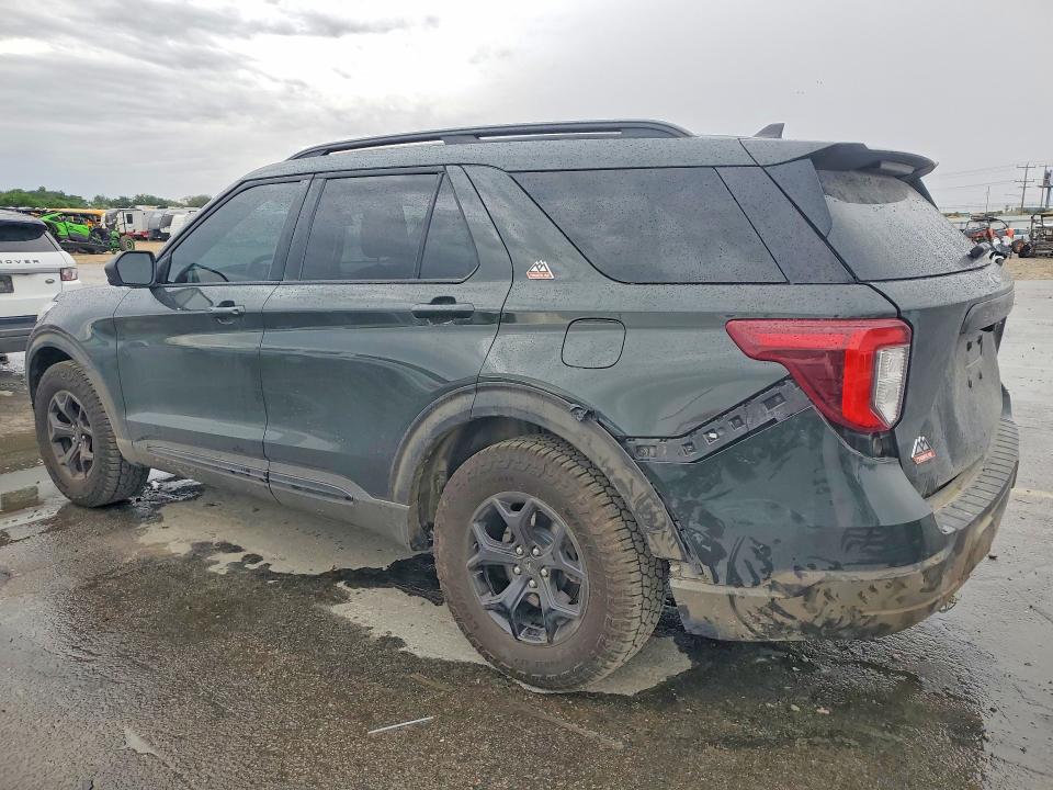 Photo 2 from auction – 2022 FORD EXPLORER with VIN 1FMSK8JHXNGC49986
