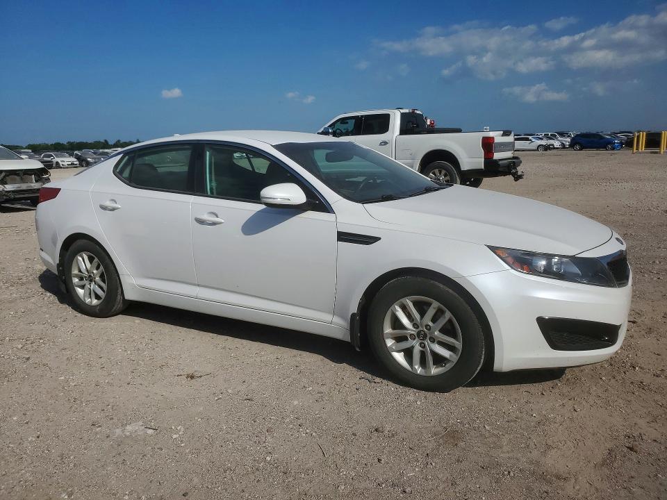 Photo 4 from auction – 2011 KIA OPTIMA with VIN KNAGM4A79B5103426