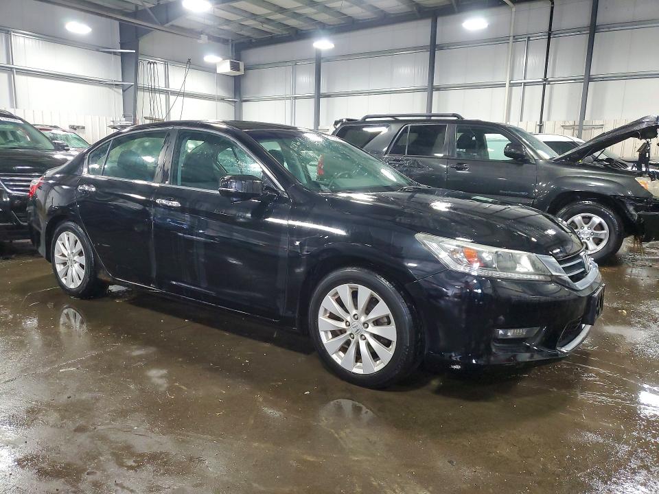 Photo 4 from auction – 2014 HONDA ACCORD with VIN 1HGCR2F76EA052903