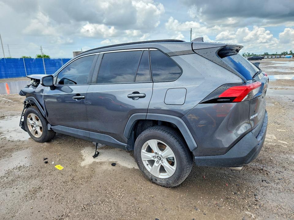 Photo 2 from auction – 2020 TOYOTA RAV4 with VIN 2T3W1RFV2LC066078