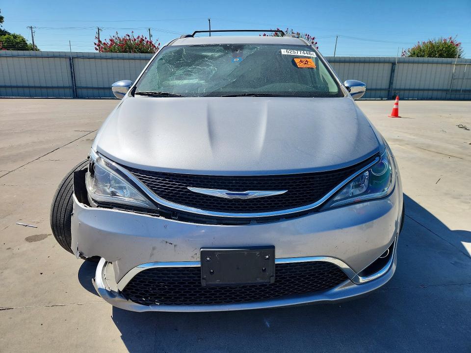 Photo 5 from auction – 2018 CHRYSLER PACIFICA with VIN 2C4RC1GG3JR245891