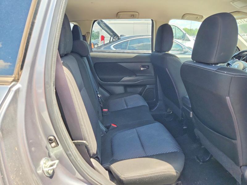 Photo 11 from auction – 2016 MITSUBISHI OUTLANDER with VIN JA4AD2A3XGZ004215