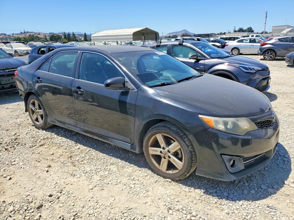 Zdjęcie 4 z aukcji – 2013 TOYOTA CAMRY z VIN 4T1BF1FK4DU698709