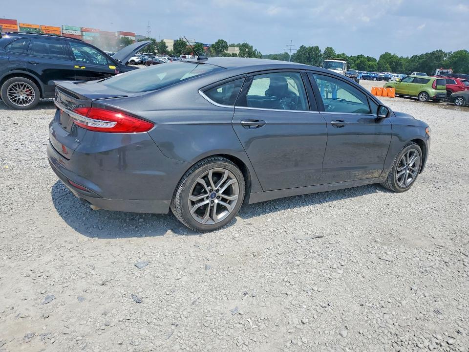 Photo 3 from auction – 2017 FORD FUSION with VIN 3FA6P0H74HR282734