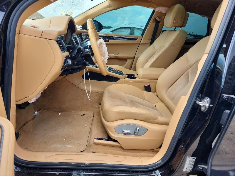 Photo 7 from auction – 2017 PORSCHE MACAN with VIN WP1AA2A56HLB81993