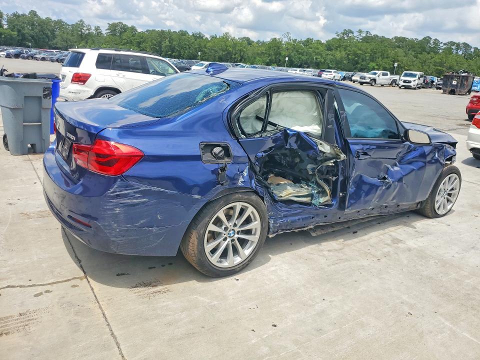 Photo 3 from auction – 2017 BMW 320 with VIN WBA8E5G31HNU43853