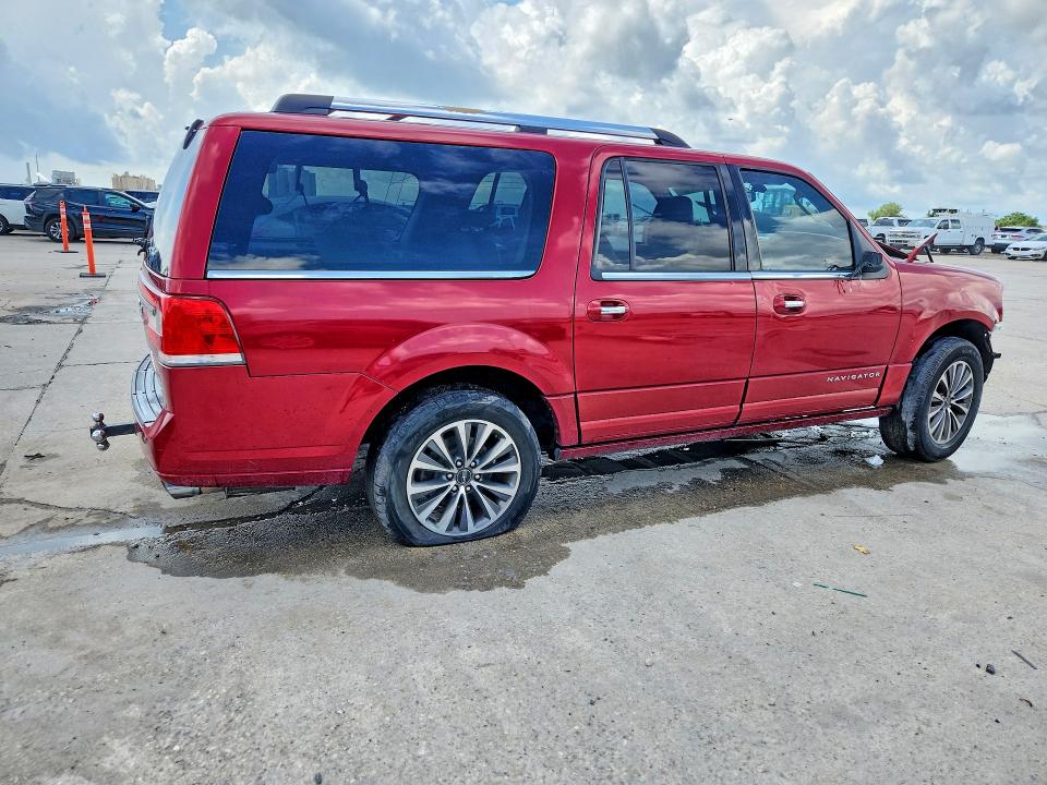 Photo 3 from auction – 2016 LINCOLN NAVIGATOR with VIN 5LMJJ3HT4GEL02916