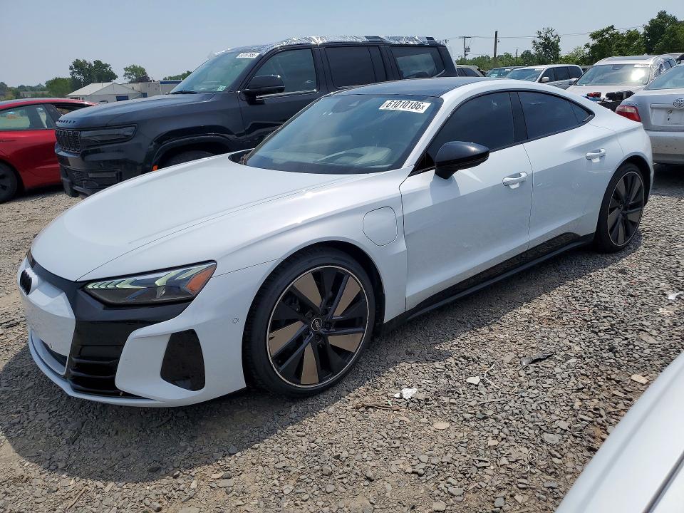 2024 AUDI E-TRON GT