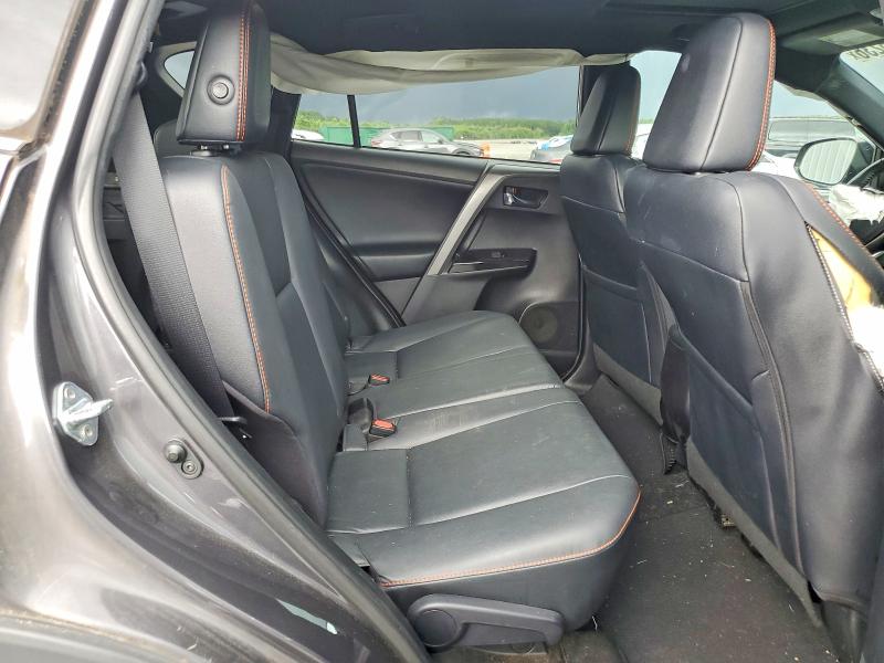Photo 11 from auction – 2017 TOYOTA RAV4 with VIN 2T3NFREV6HW363388