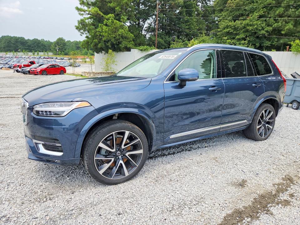 2023 VOLVO XC90