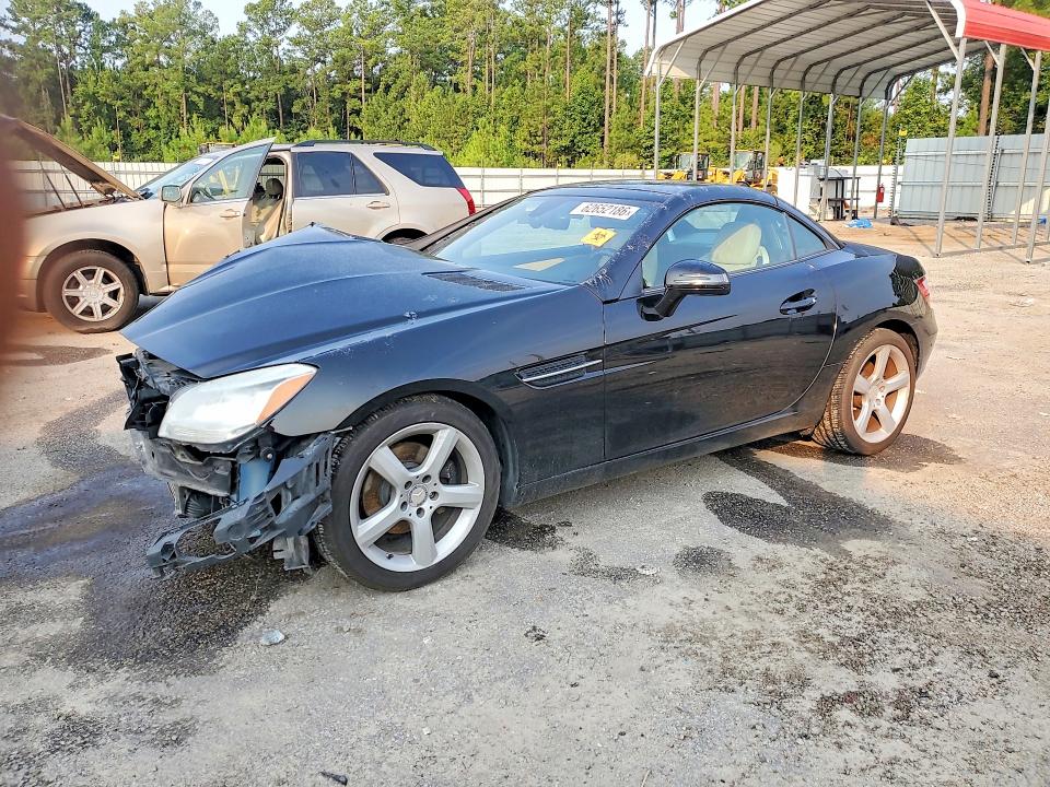 2015 MERCEDES-BENZ SLK