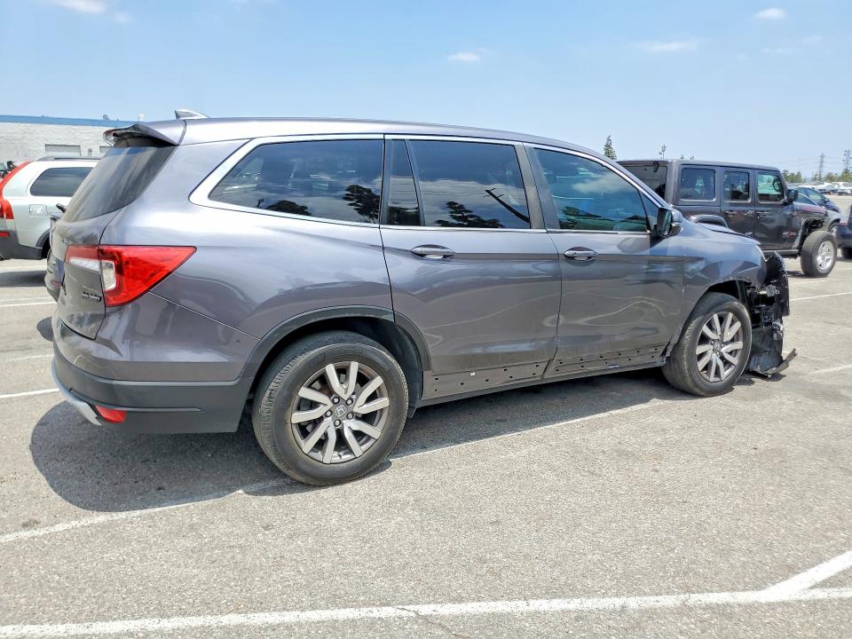 Снимка 3 от търг – 2021 HONDA PILOT с VIN 5FNYF5H50MB026121