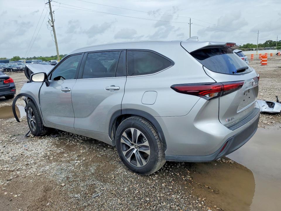 Photo 2 from auction – 2024 TOYOTA HIGHLANDER with VIN 5TDKDRAH6RS541828