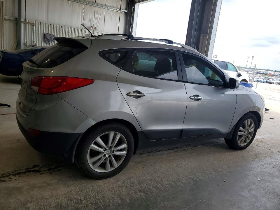 Photo 3 from auction – 2013 HYUNDAI TUCSON with VIN KM8JUCAC6DU621840