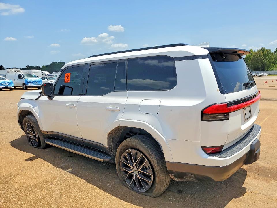 Photo 2 from auction – 2024 LEXUS GX 550 with VIN JTJTBCDX9R5014606