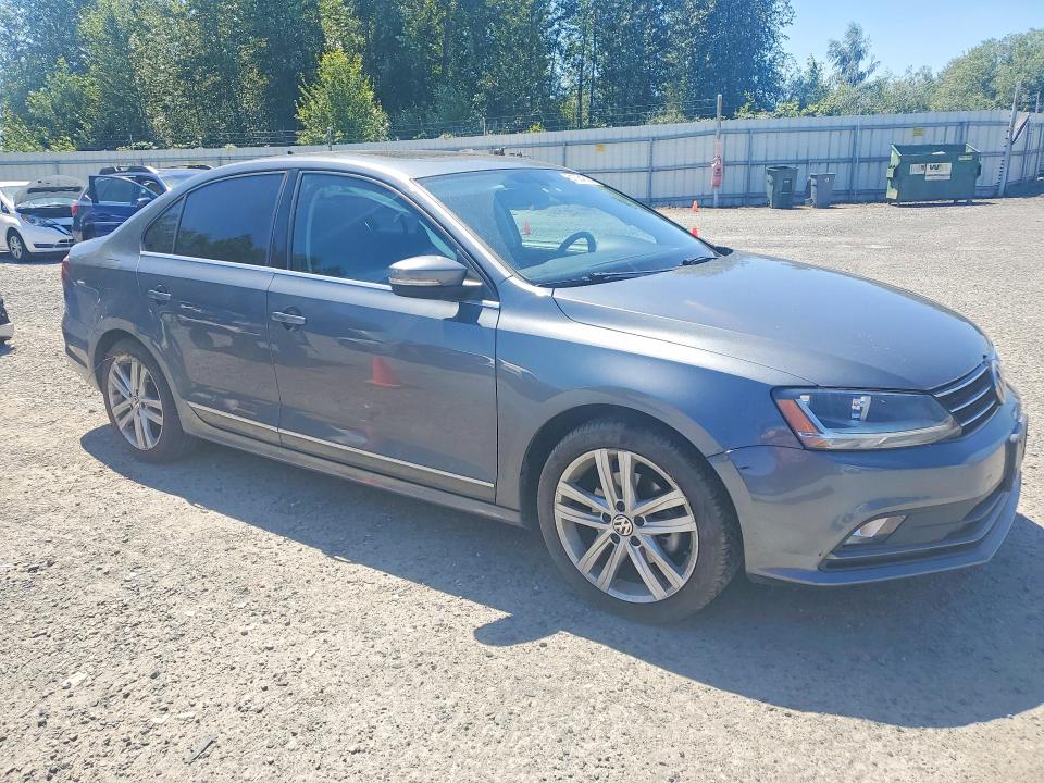 Photo 4 from auction – 2017 VOLKSWAGEN JETTA with VIN 3VWL17AJ5HM259275
