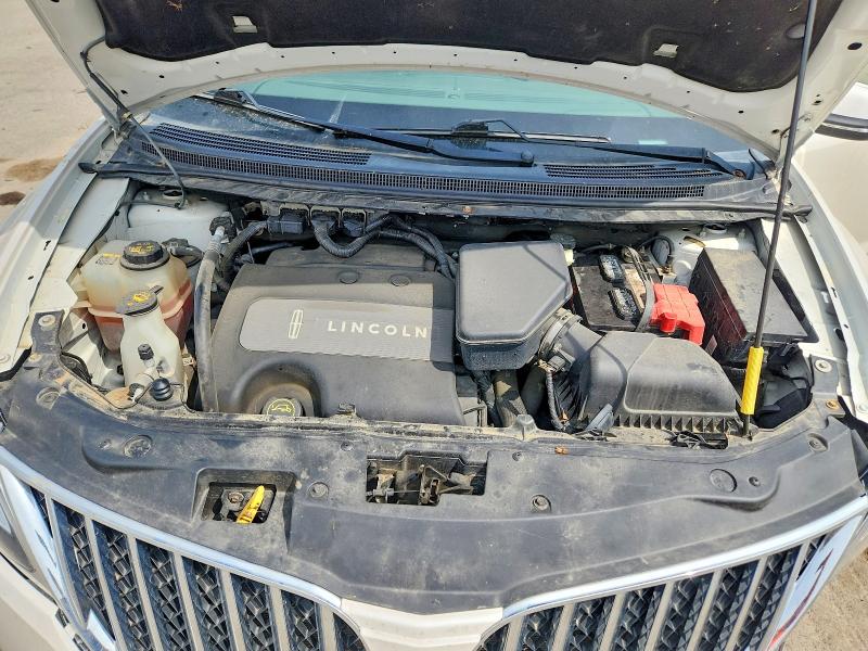 Foto 12 de la subasta – 2015 LINCOLN MKX con VIN 2LMDJ8JKXFBL29597