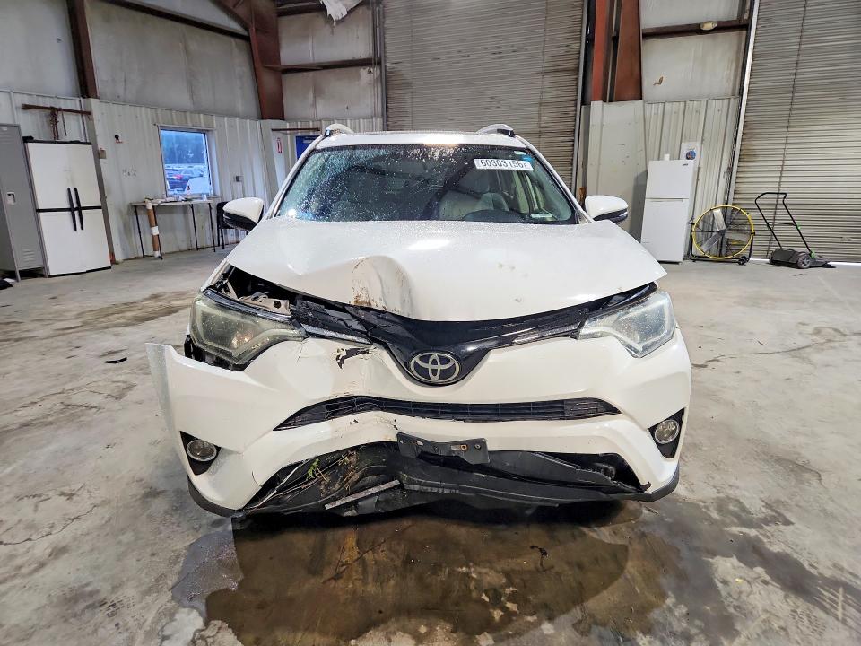 Photo 5 from auction – 2016 TOYOTA RAV4 with VIN JTMRFREV4GD183968