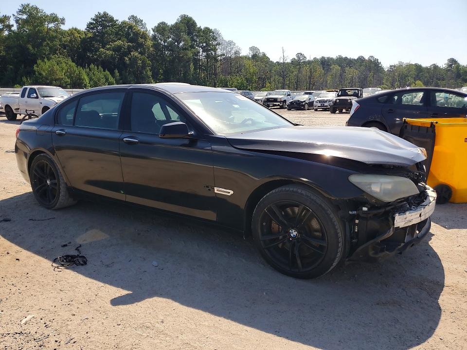 Photo 4 from auction – 2012 BMW 750 with VIN WBAKC8C51CC437396