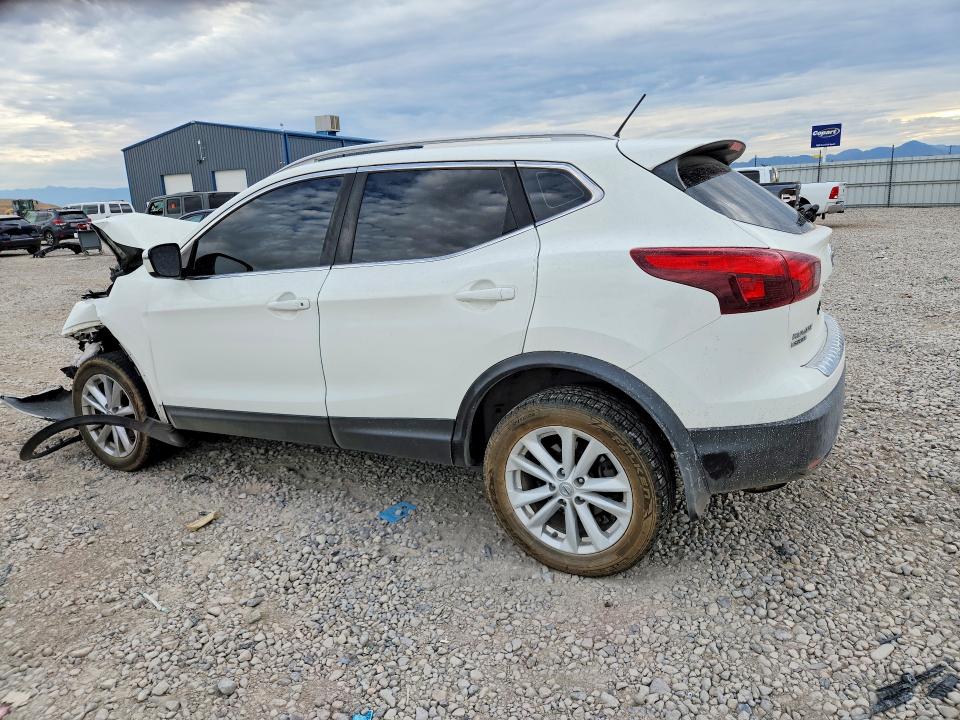 Photo 2 from auction – 2017 NISSAN ROGUE SPORT with VIN JN1BJ1CPXHW001771