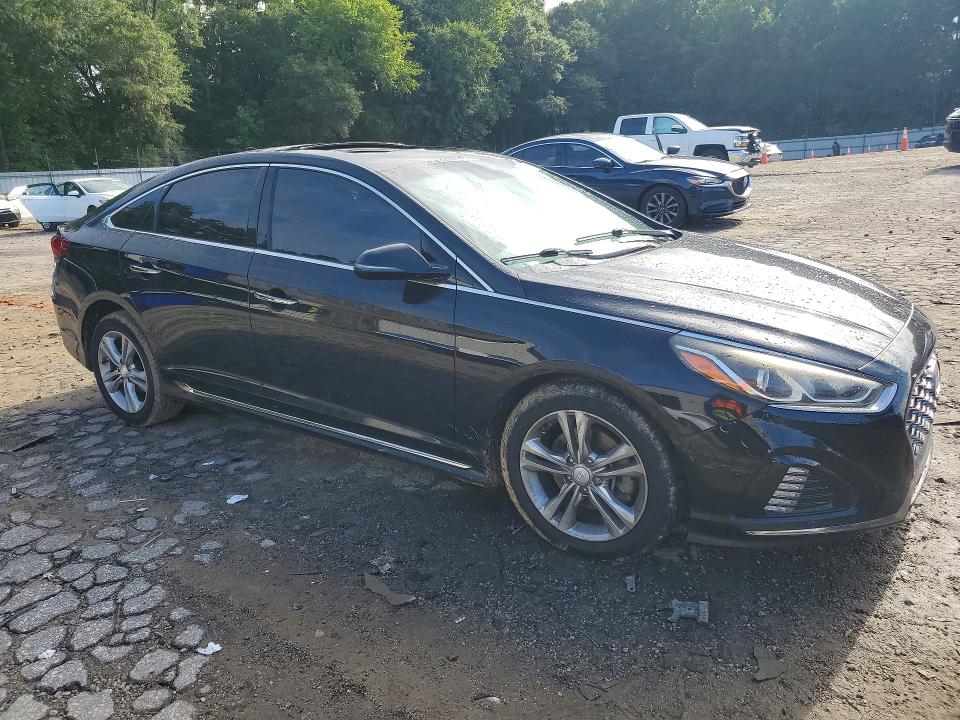 Photo 4 from auction – 2018 HYUNDAI SONATA with VIN 5NPE34AF5JH609595