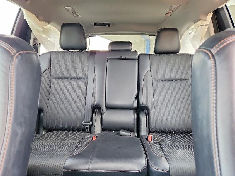 Снимка 10 от търг – 2017 TOYOTA HIGHLANDER с VIN 5TDZZRFH5HS194399