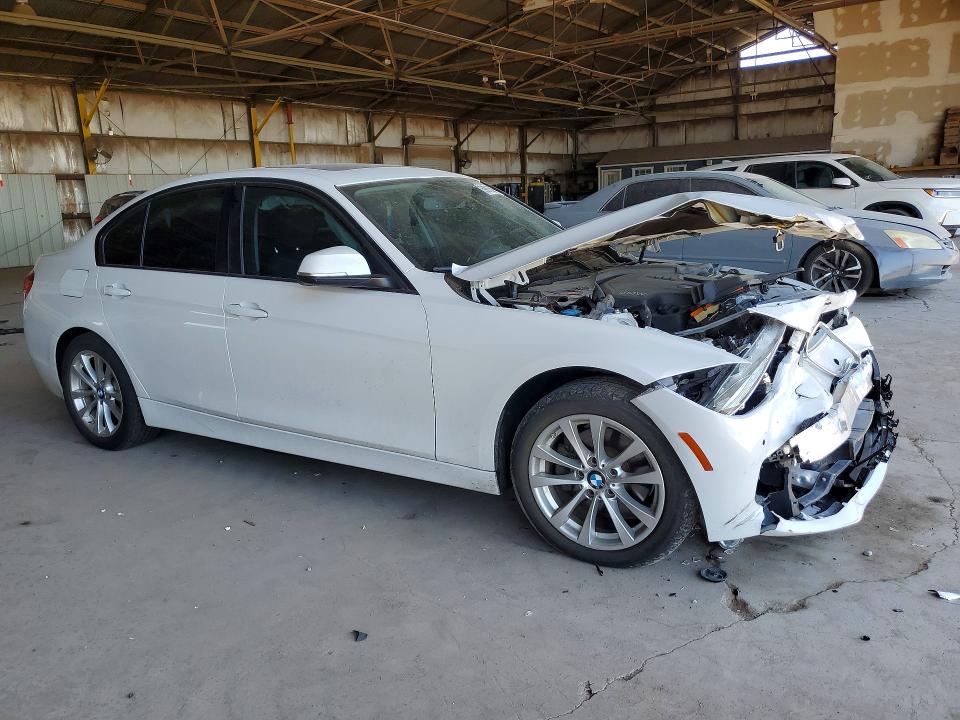 Photo 4 from auction – 2018 BMW 320 with VIN WBA8E1G56JNT72553