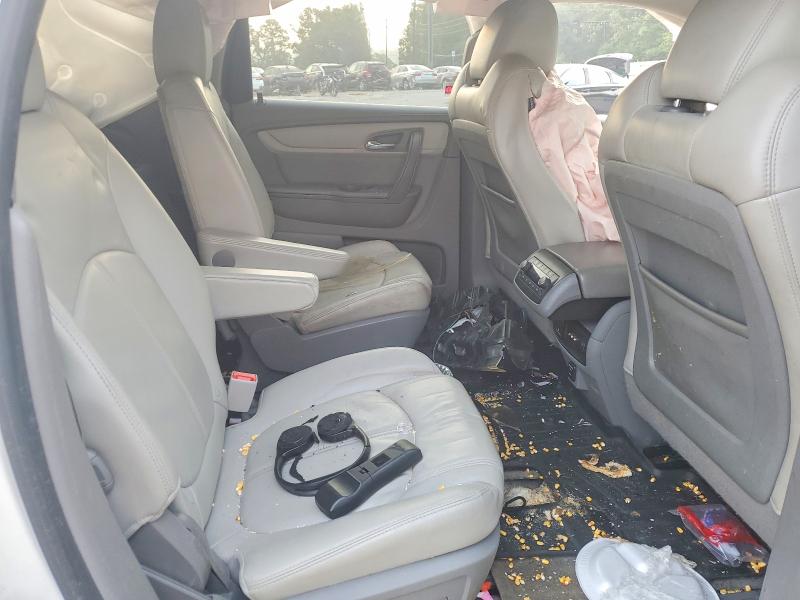 Photo 11 from auction – 2015 CHEVROLET TRAVERSE with VIN 1GNKRHKD5FJ194760