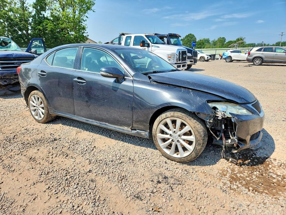 Photo 4 from auction – 2009 LEXUS IS with VIN JTHCK262392030590