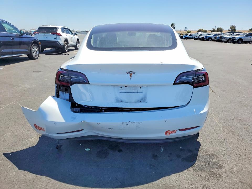 Photo 6 from auction – 2018 TESLA MODEL 3 with VIN 5YJ3E1EA7JF049172