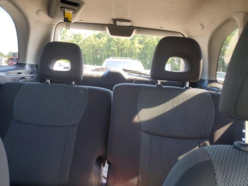Photo 10 from auction – 2004 TOYOTA RAV4 with VIN JTEHD20V646022162