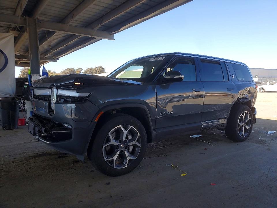 RIVIAN R1S 2024 z numerem VIN 7PDSGBBA5RN032103 - Zdjęcie z aukcji