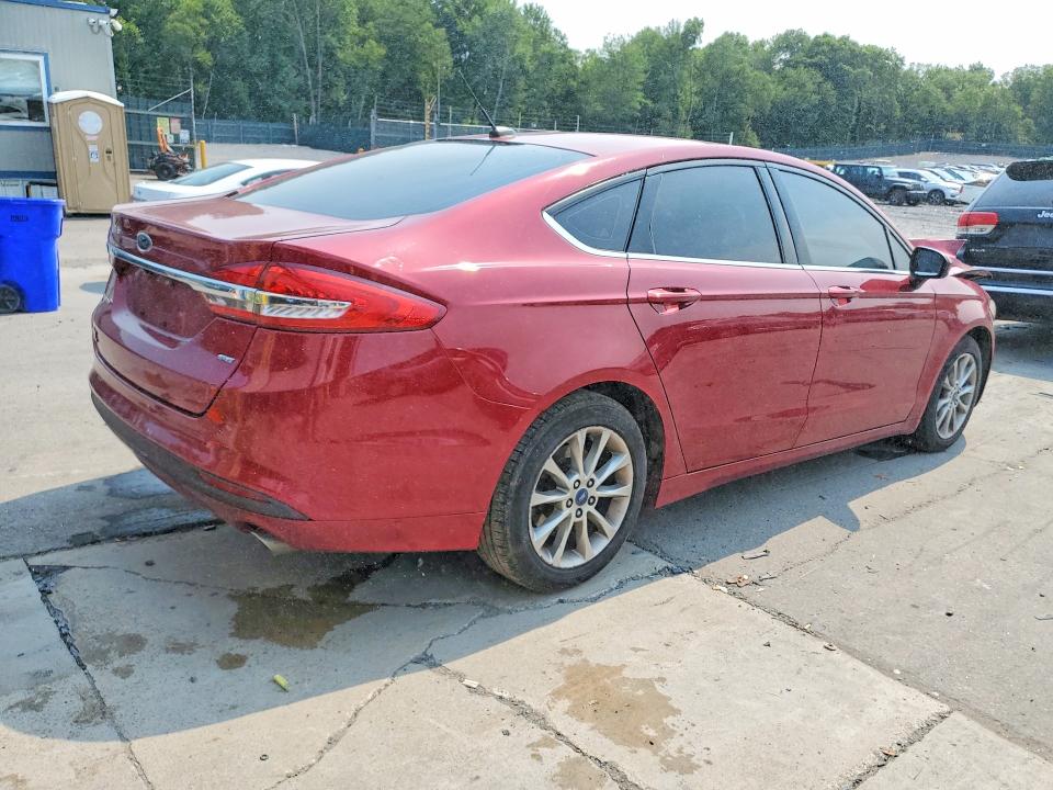 Photo 3 from auction – 2017 FORD FUSION with VIN 3FA6P0H73HR401485