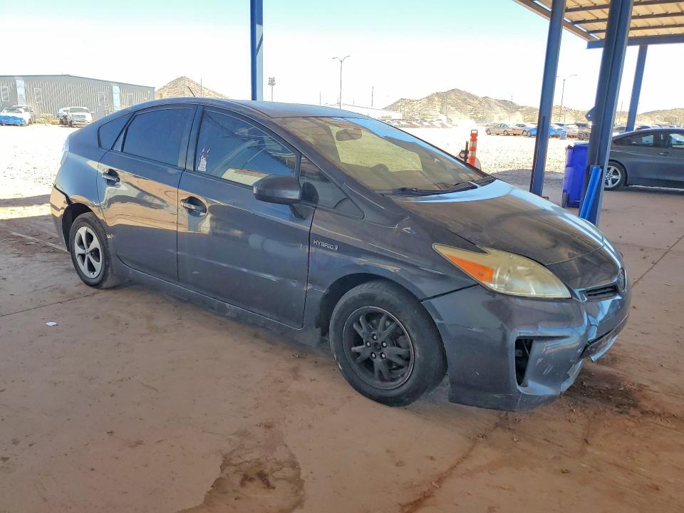 Photo 4 from auction – 2014 TOYOTA PRIUS with VIN JTDKN3DU0E1749665